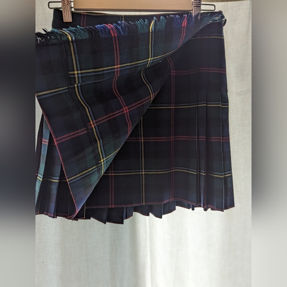 Kilt like skirt - Picture 2 of 3